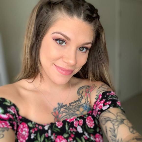 Meet your Posher, Sierra - Picture 1 of 1